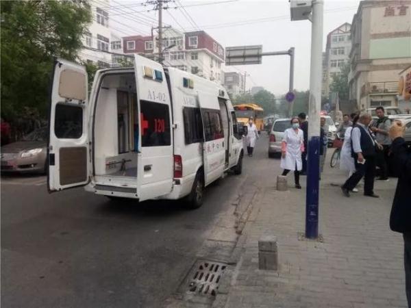 突發(fā)！青島一居民樓發(fā)生爆燃！已造1人死亡，7人受傷！3公里外有震感…